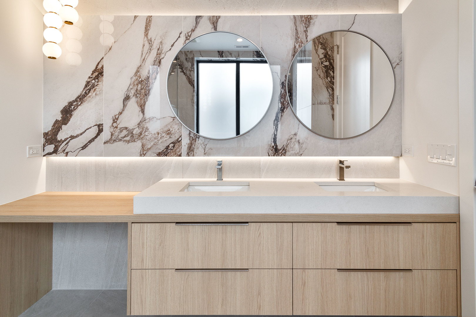 1416 W Warner Avenue