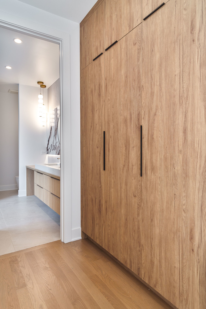 1416 W Warner Avenue