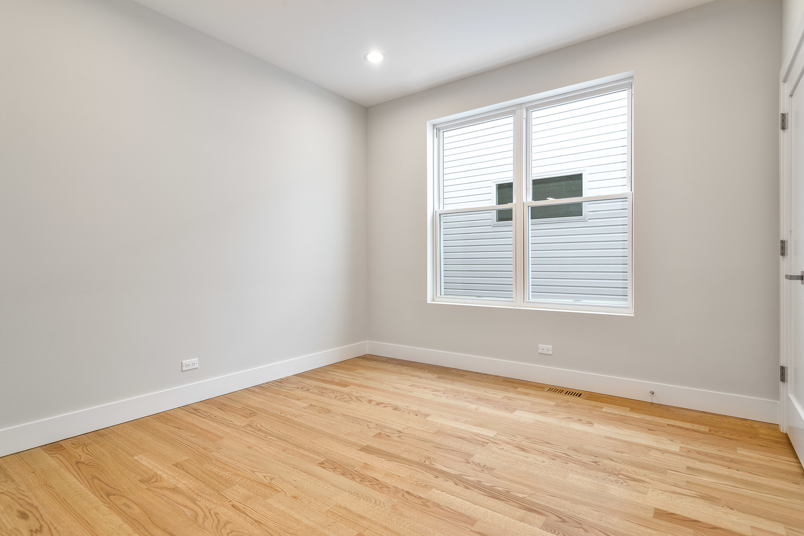 3013 N Normandy Avenue