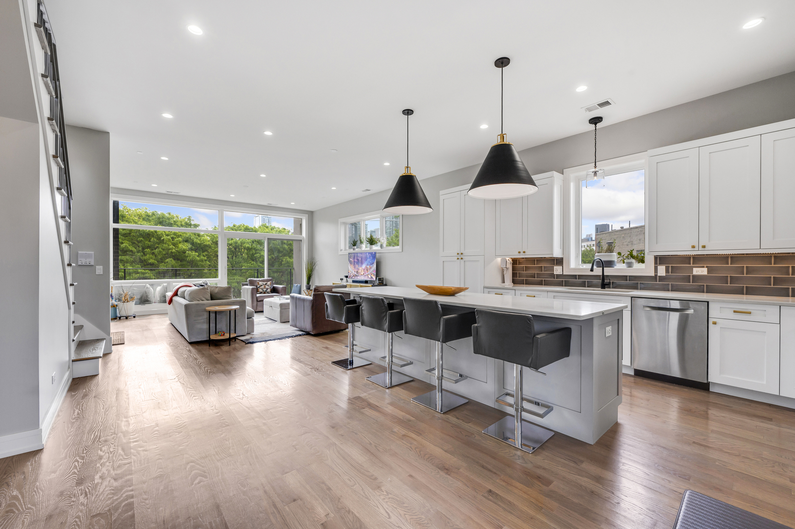 1310 N Cleveland Avenue Unit: 3