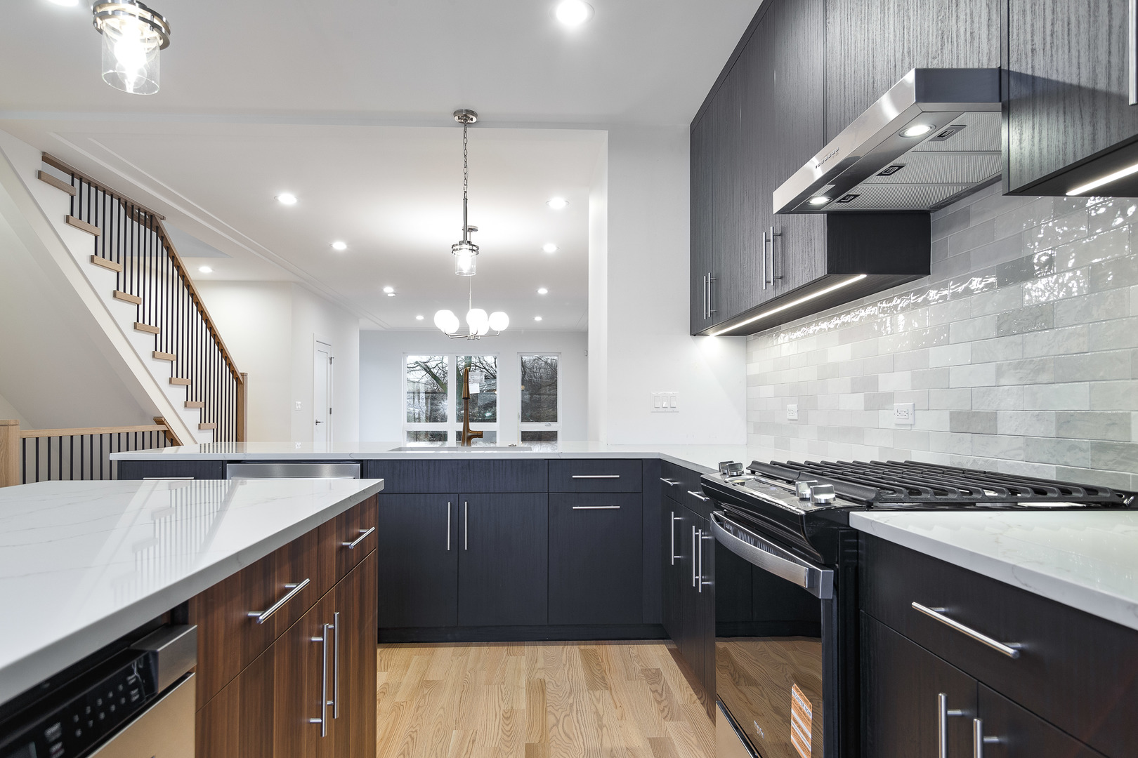 1521 N Lawndale Avenue