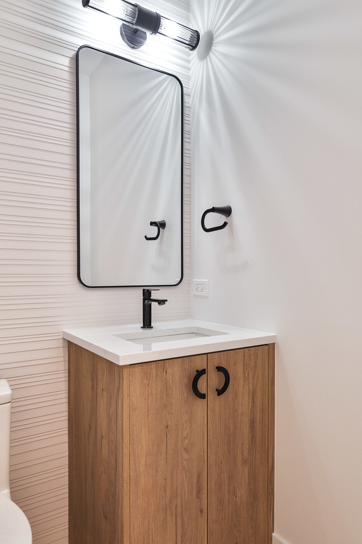 1837 N Lawndale Avenue