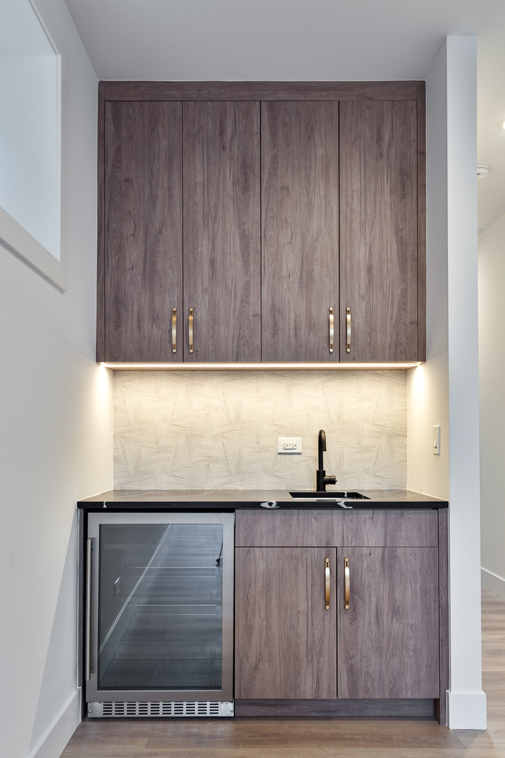 1837 N Lawndale Avenue