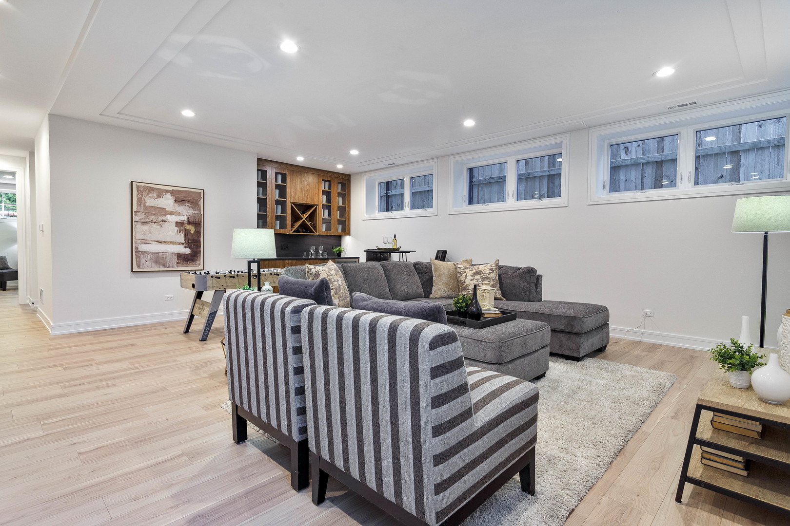 5620 N Francisco Avenue