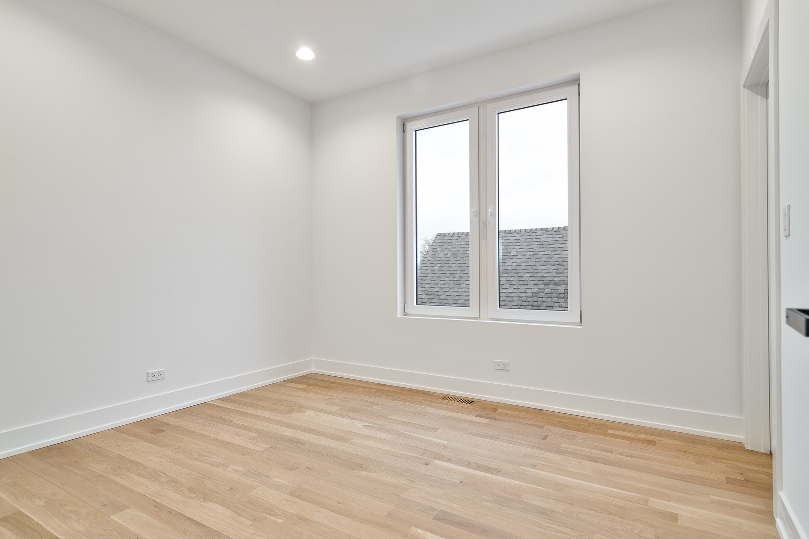 3930 N Nordica Avenue