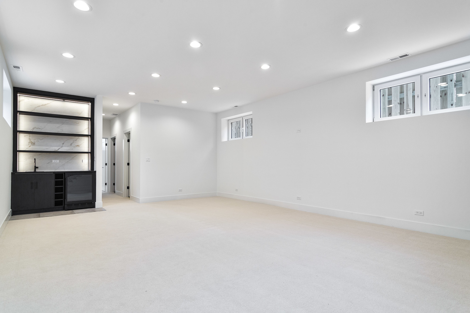 3930 N Nordica Avenue