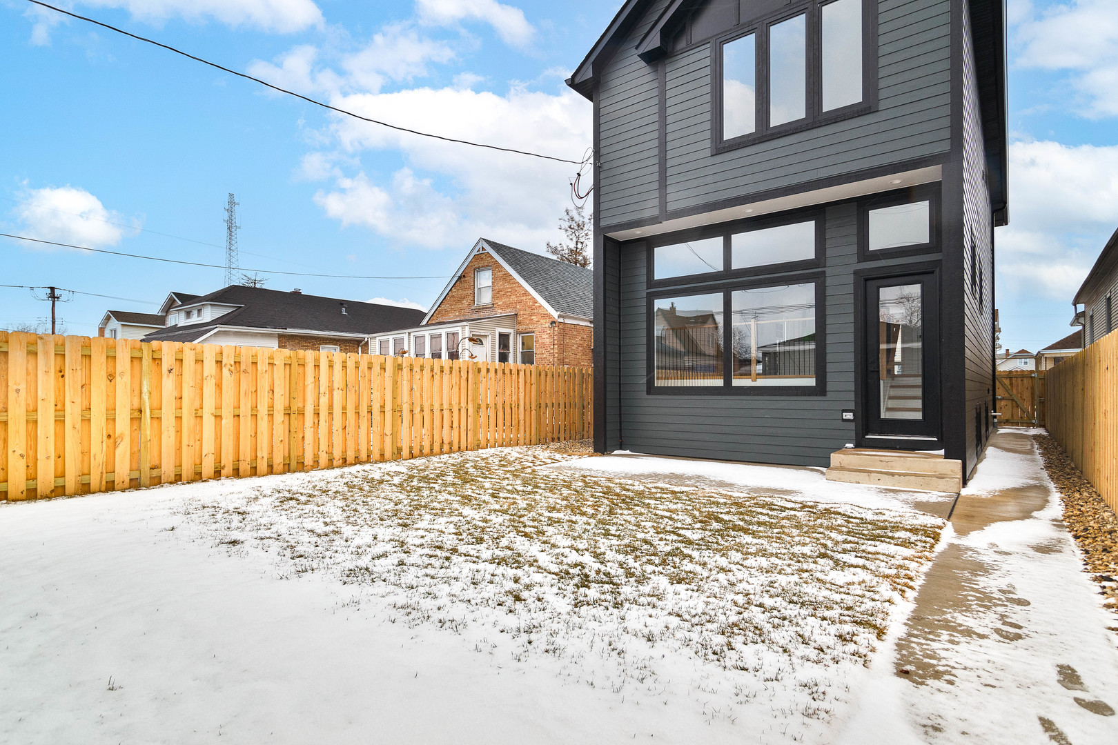 3930 N Nordica Avenue