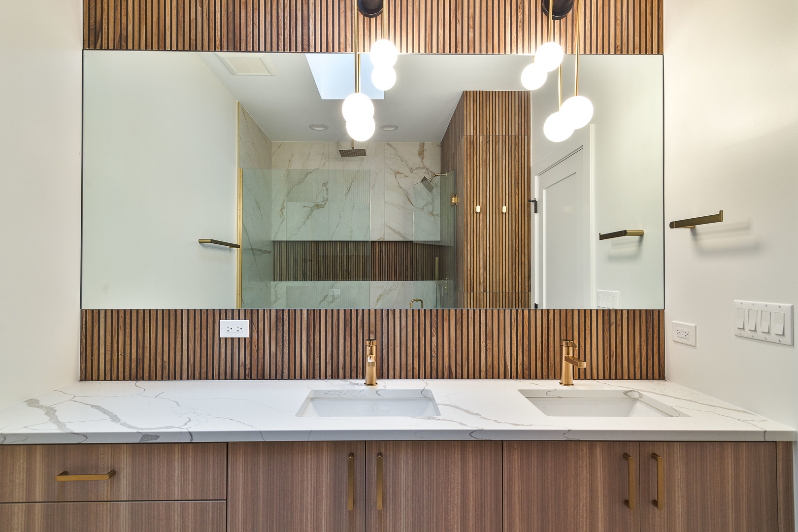 3930 N Nordica Avenue