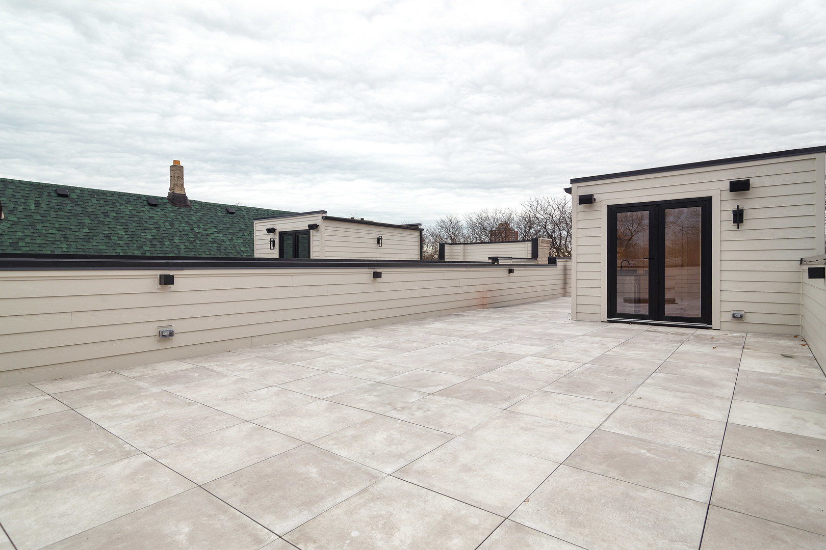 1418 W Warner Avenue