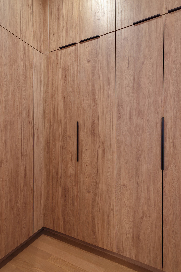 1418 W Warner Avenue