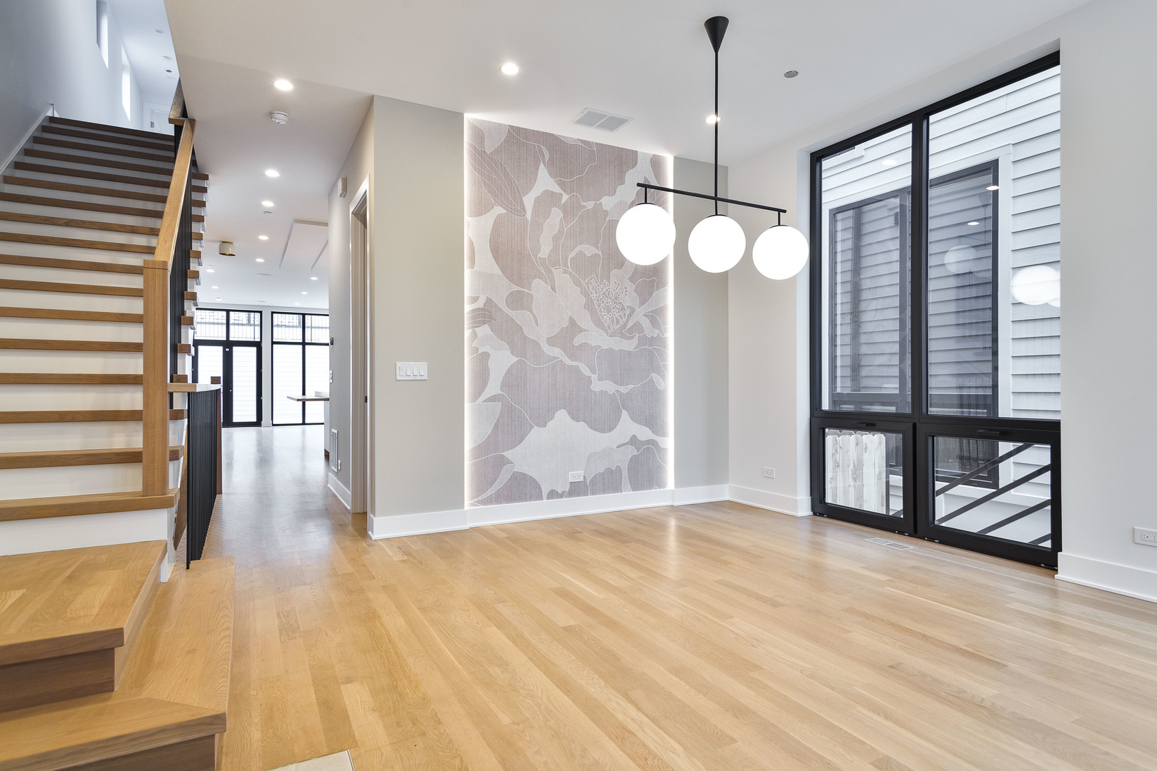 1418 W Warner Avenue