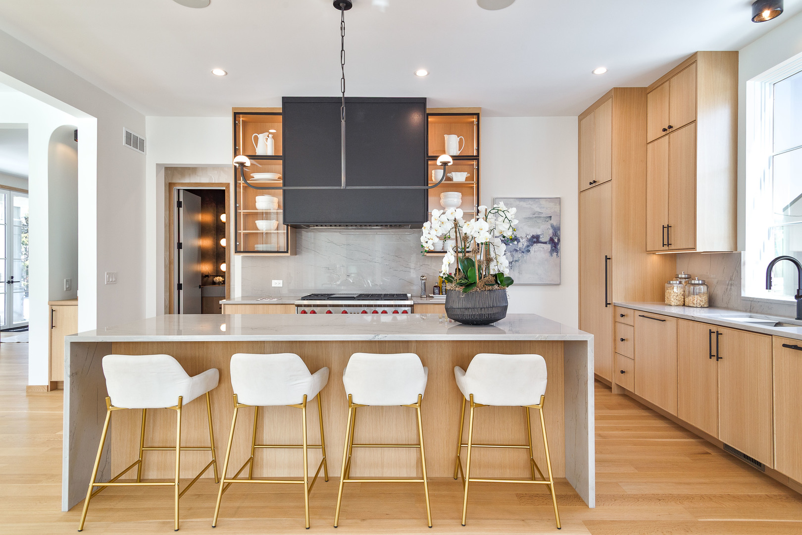 527 Kensington Court