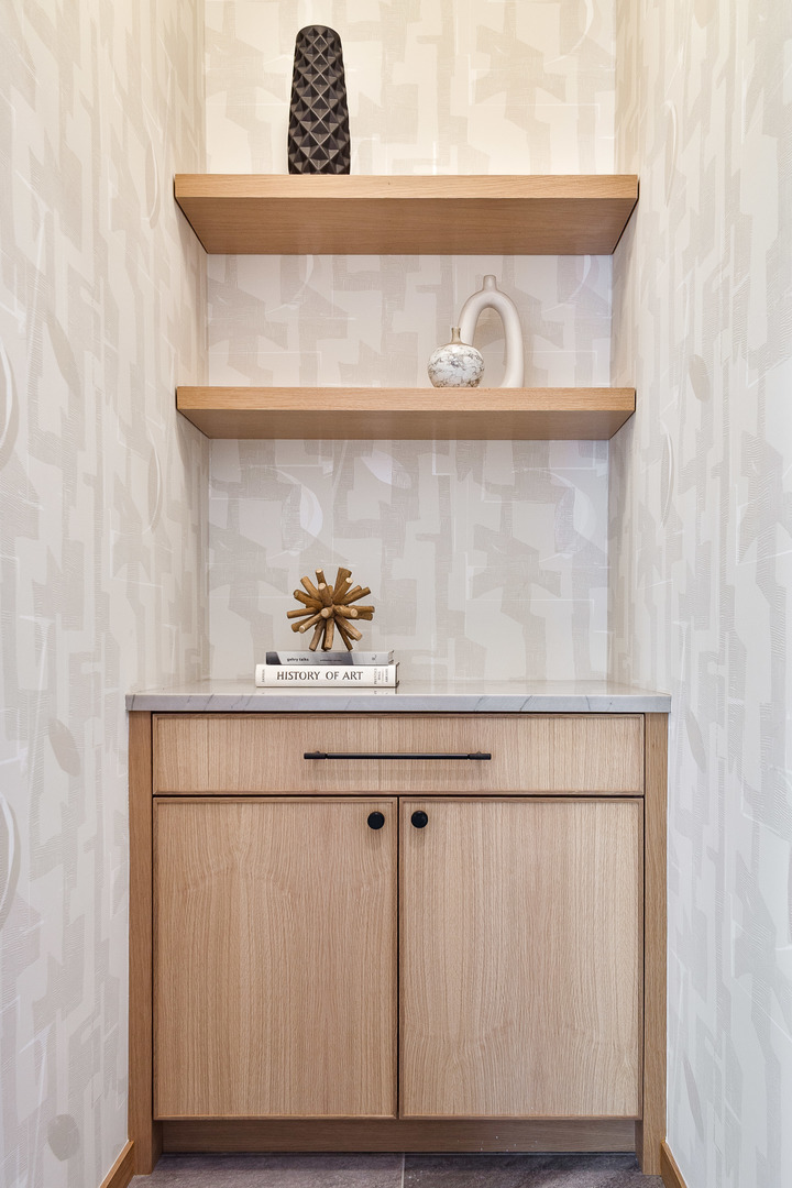 527 Kensington Court