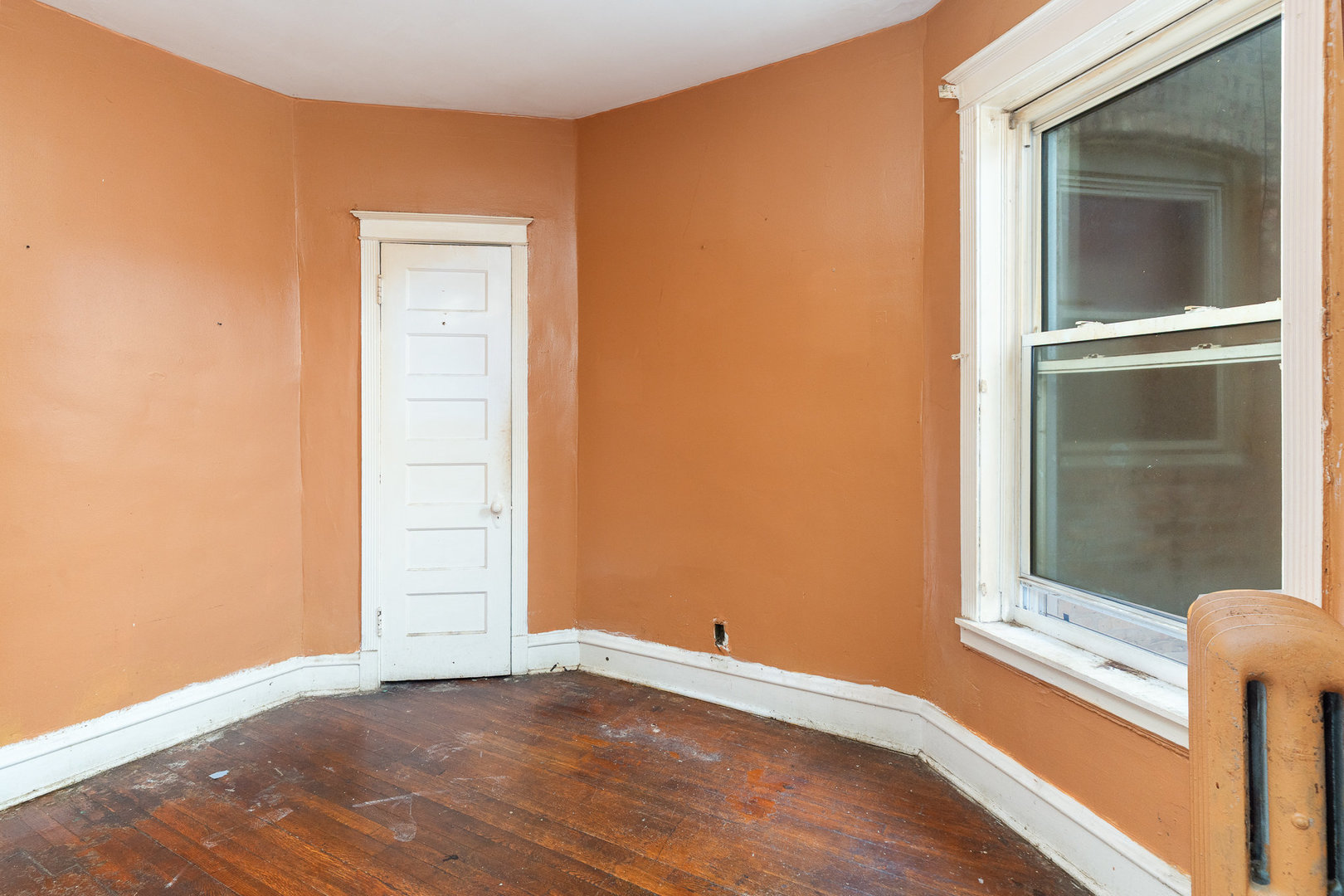 5239 S Ingleside Avenue