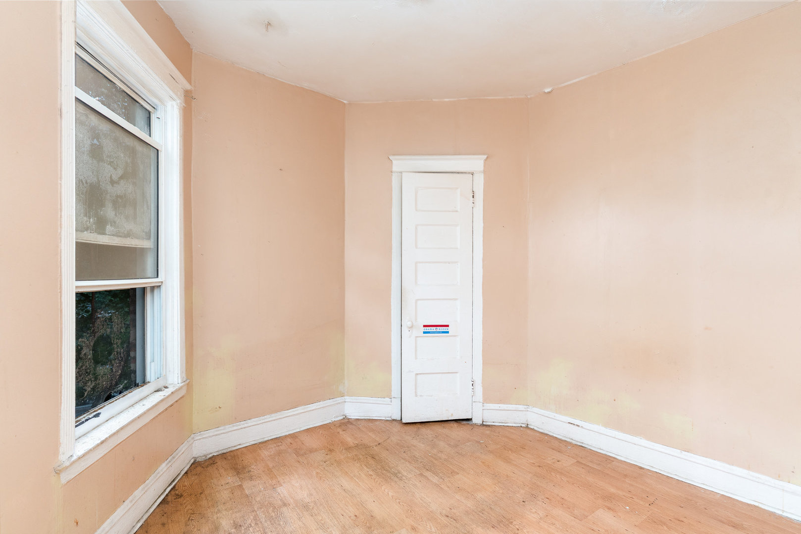 5239 S Ingleside Avenue