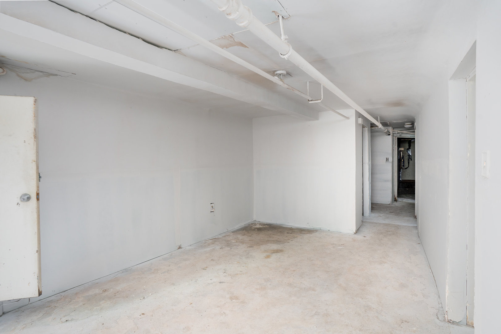 5239 S Ingleside Avenue