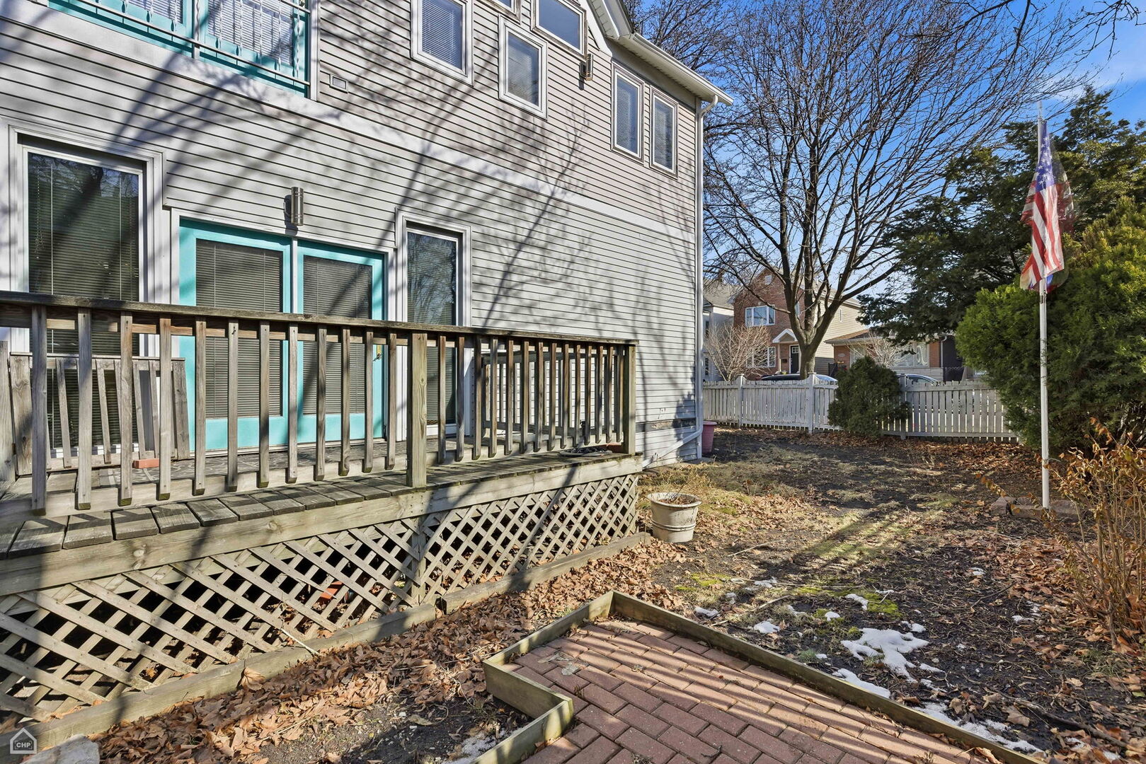 3404 N Albany Avenue