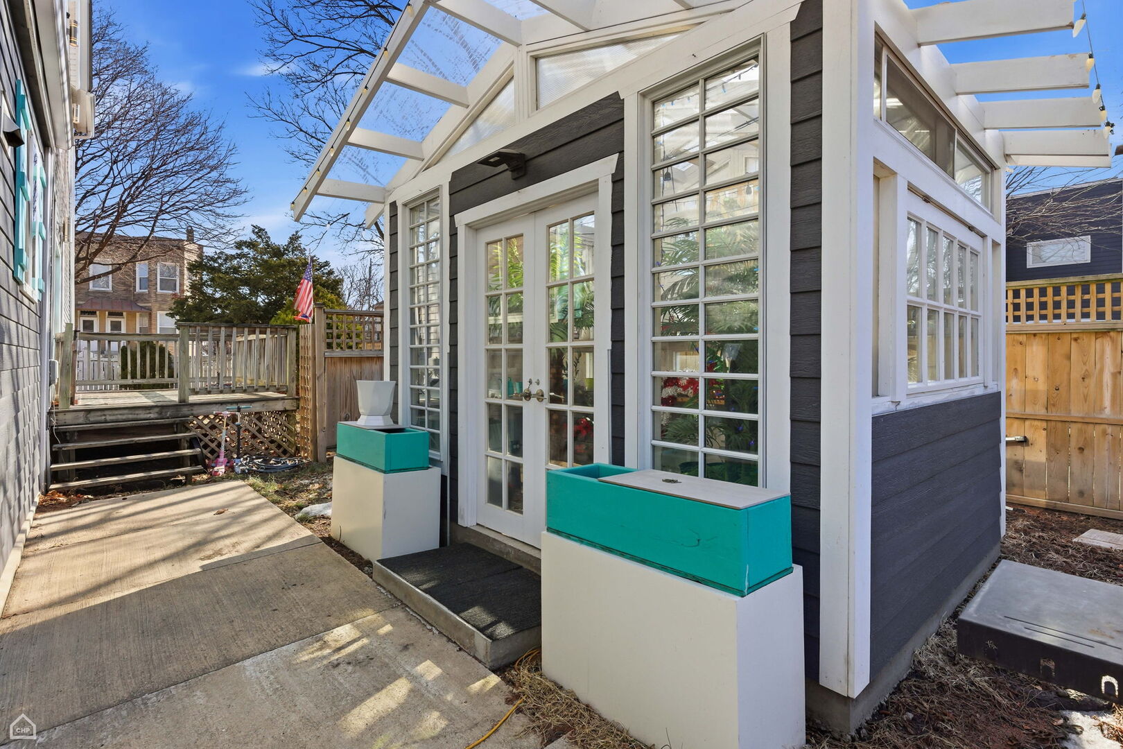 3404 N Albany Avenue