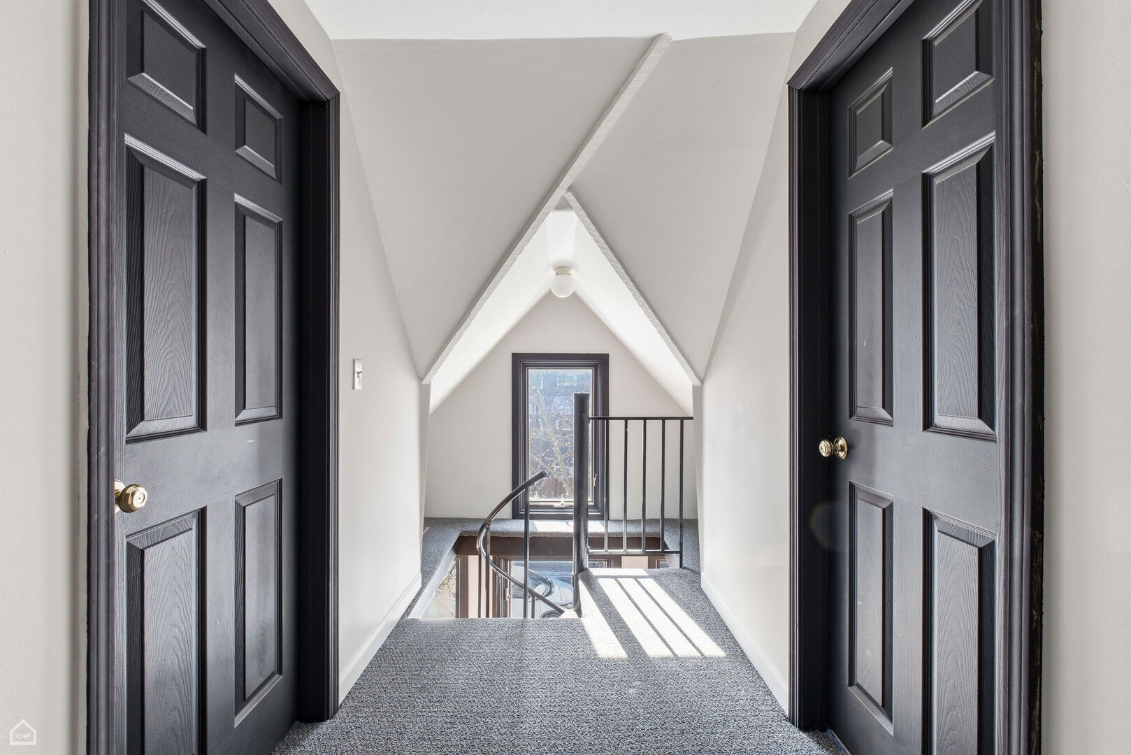 3404 N Albany Avenue