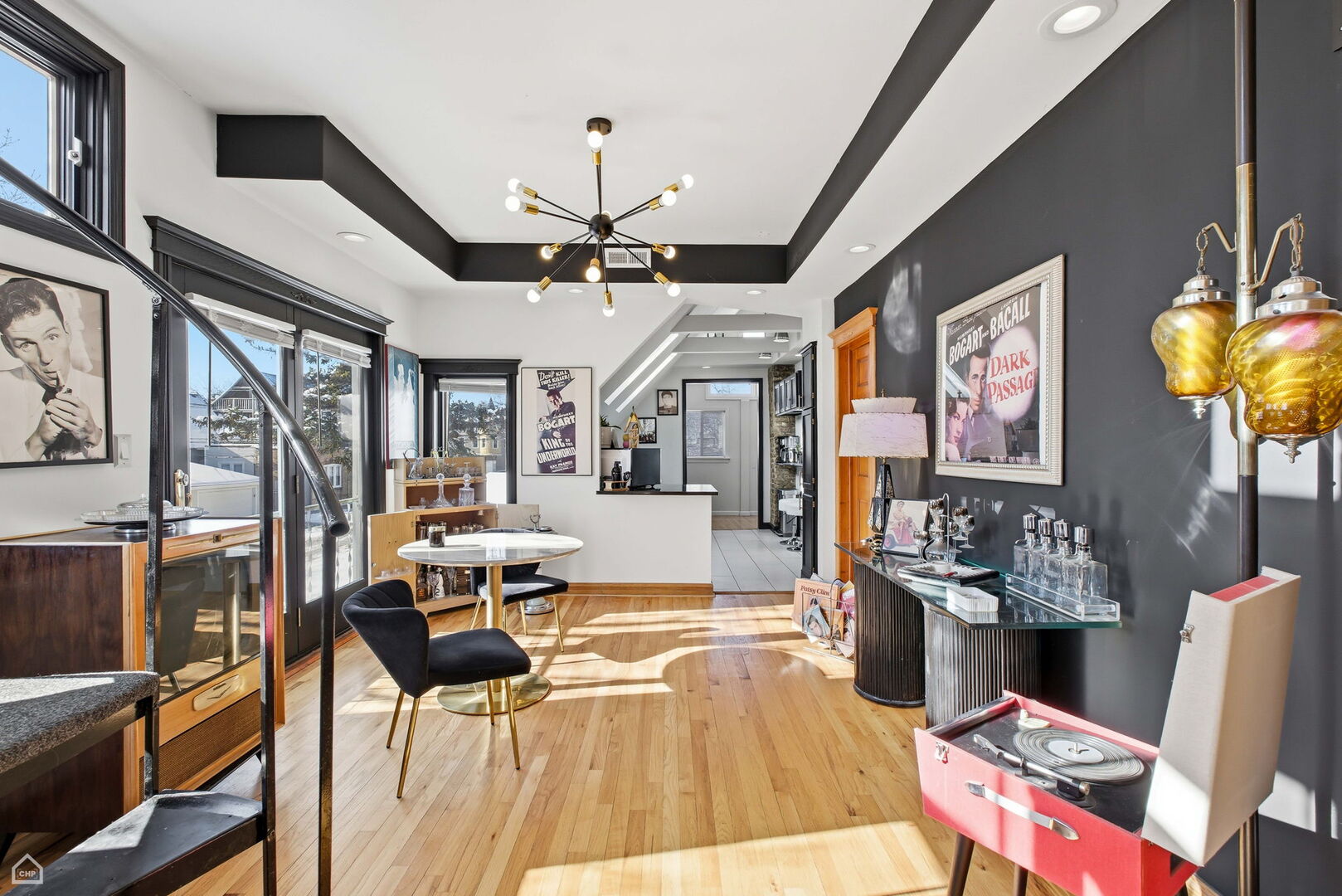 3404 N Albany Avenue