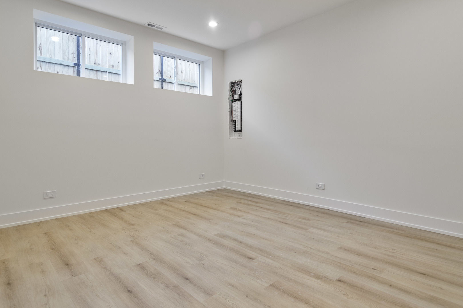 3015 N Normandy Avenue