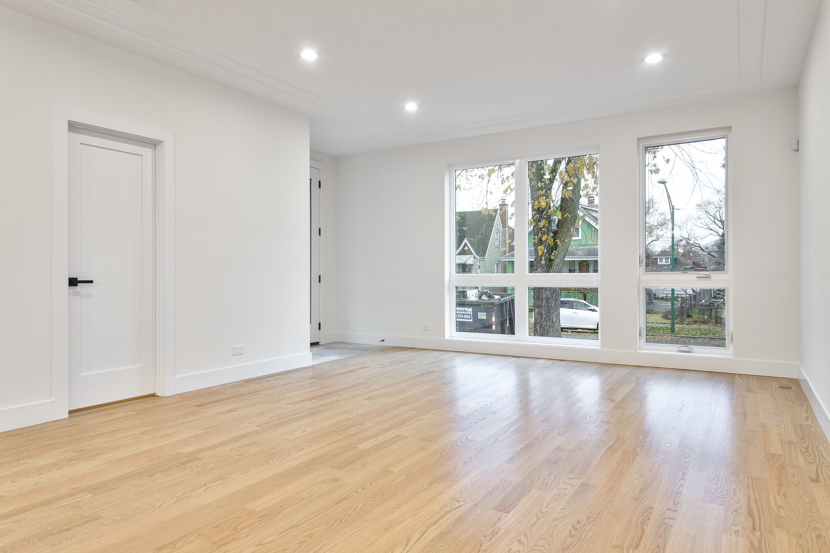 3015 N Normandy Avenue