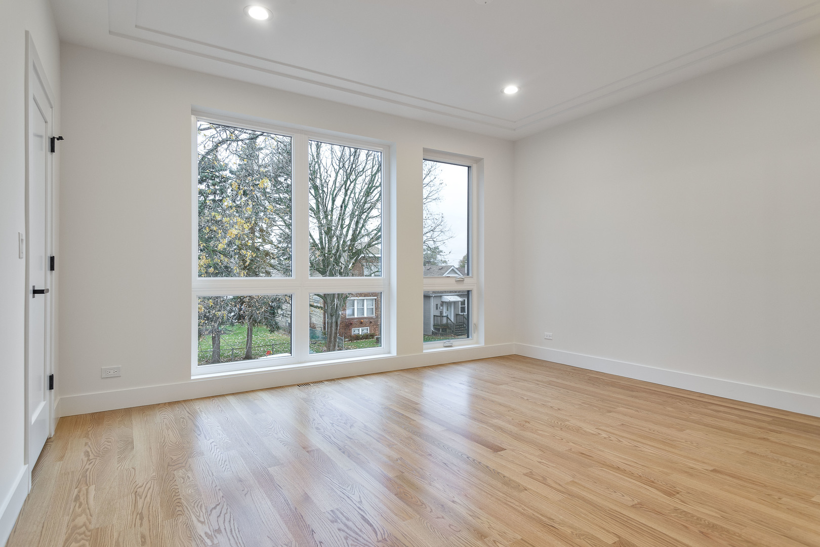 3015 N Normandy Avenue