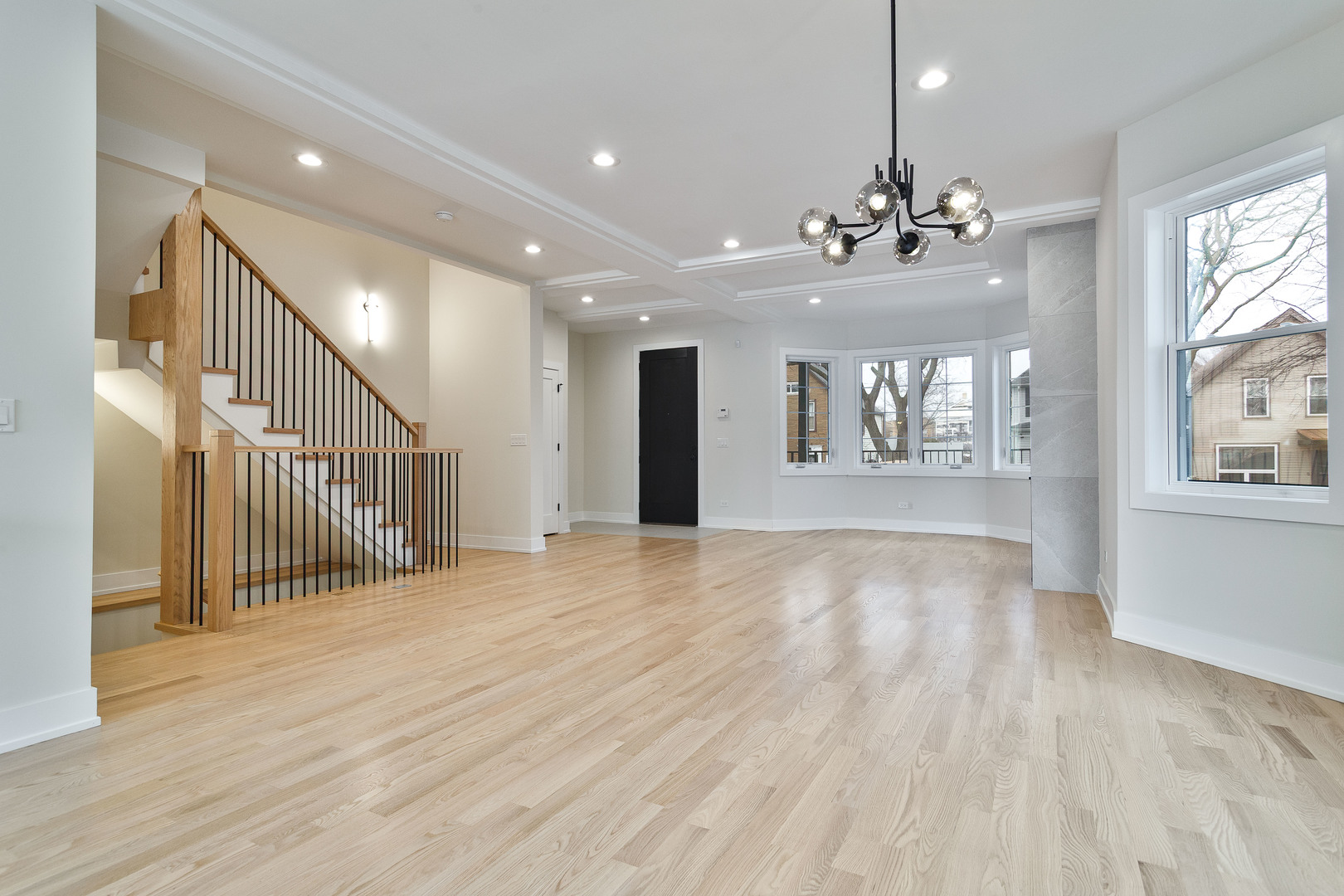 3727 W Sunnyside Avenue