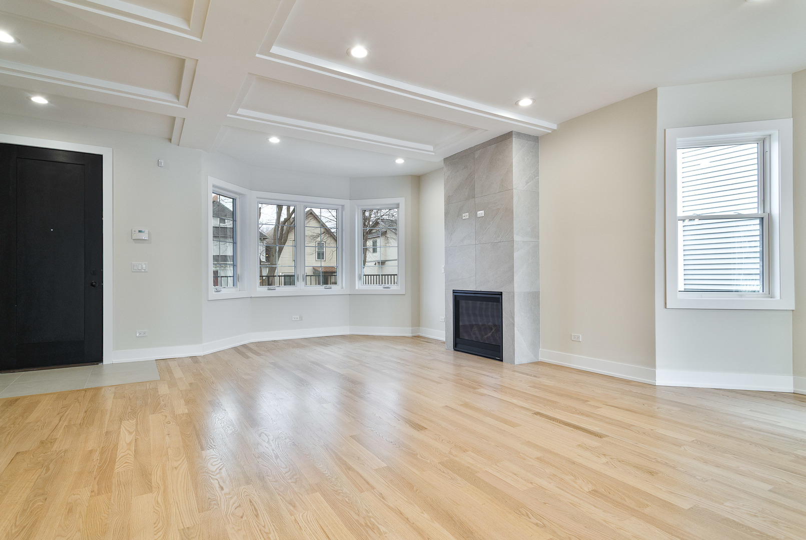 3727 W Sunnyside Avenue