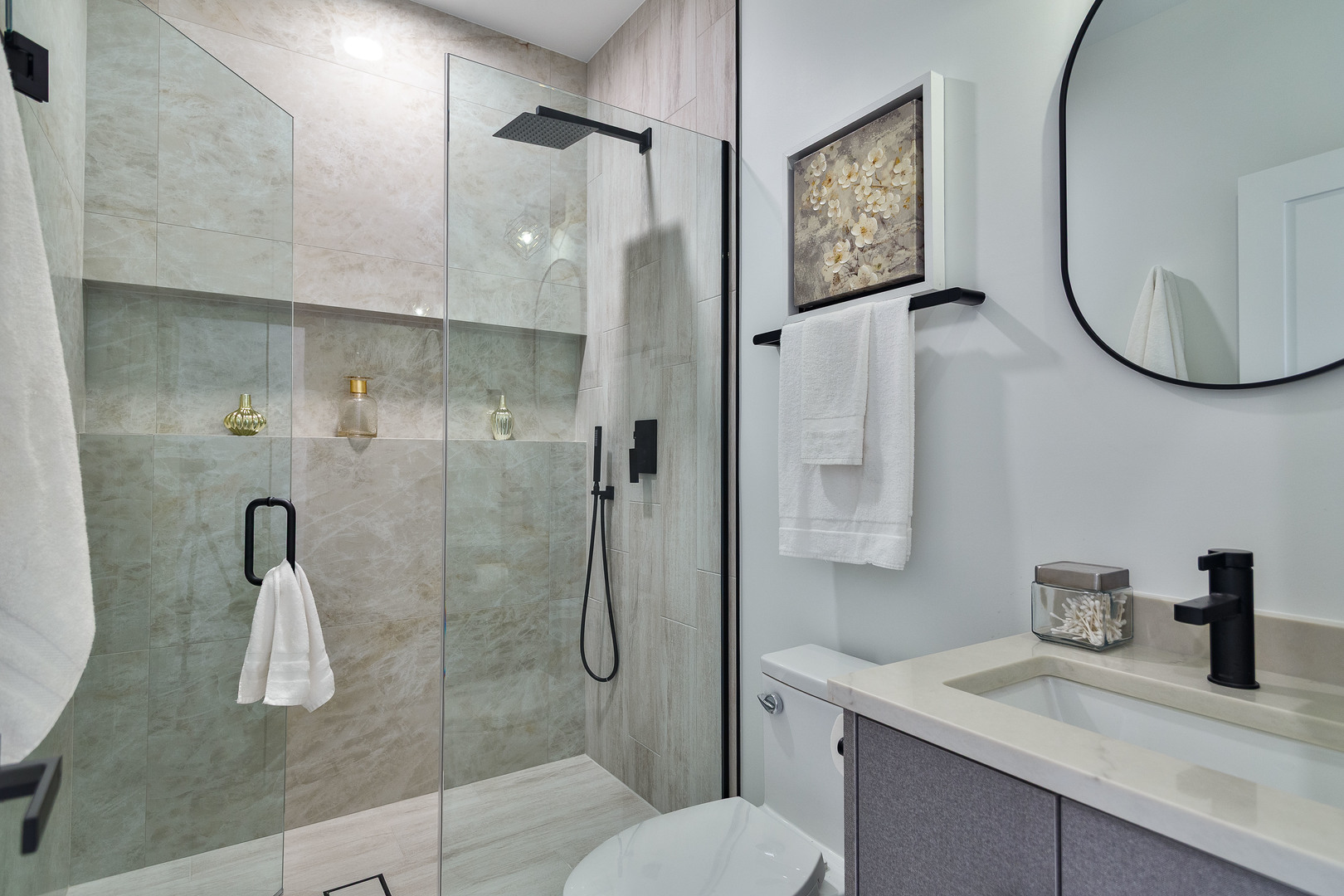 3930 N Nordica Avenue