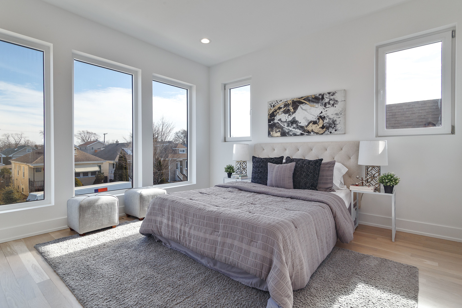 3930 N Nordica Avenue