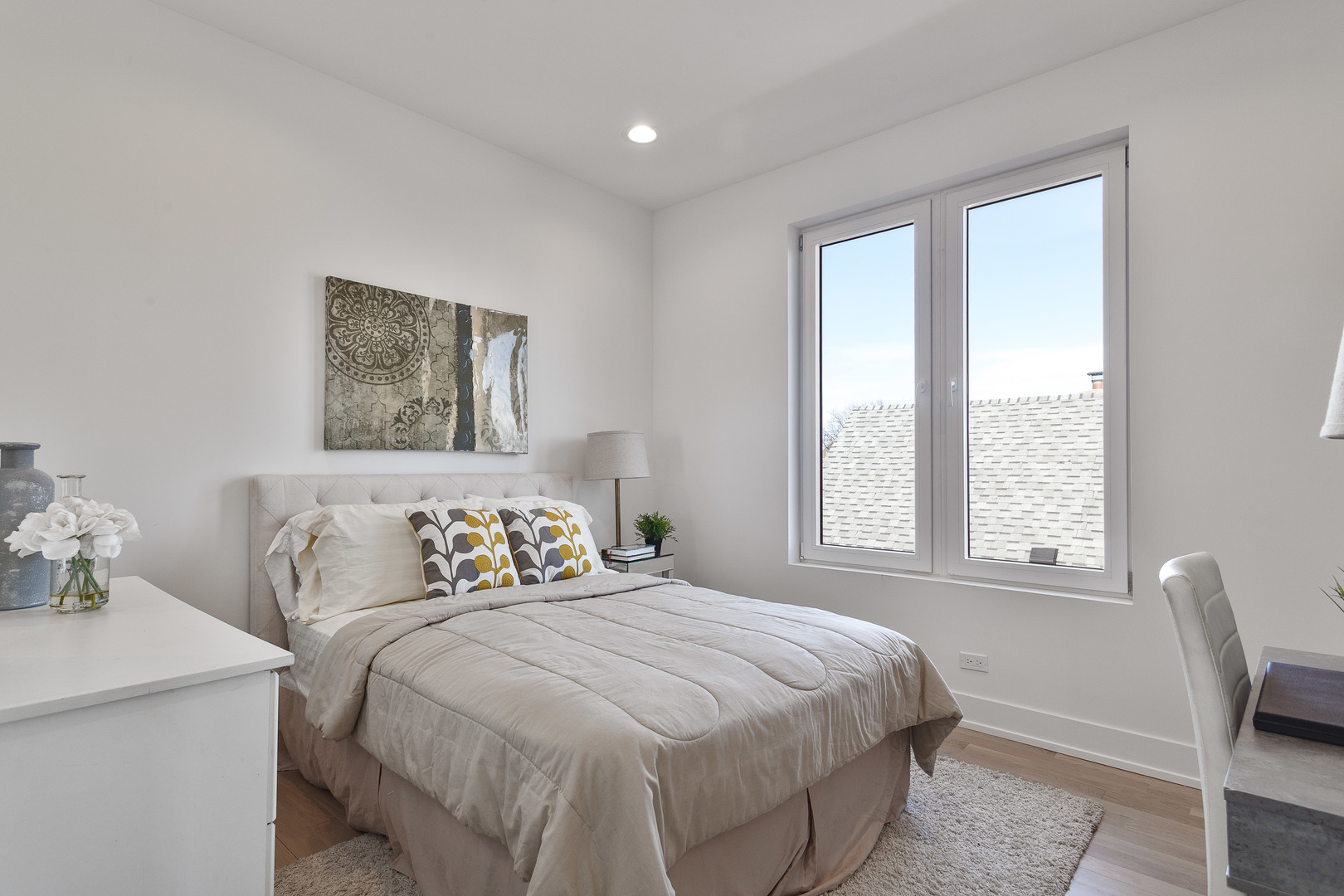 3930 N Nordica Avenue