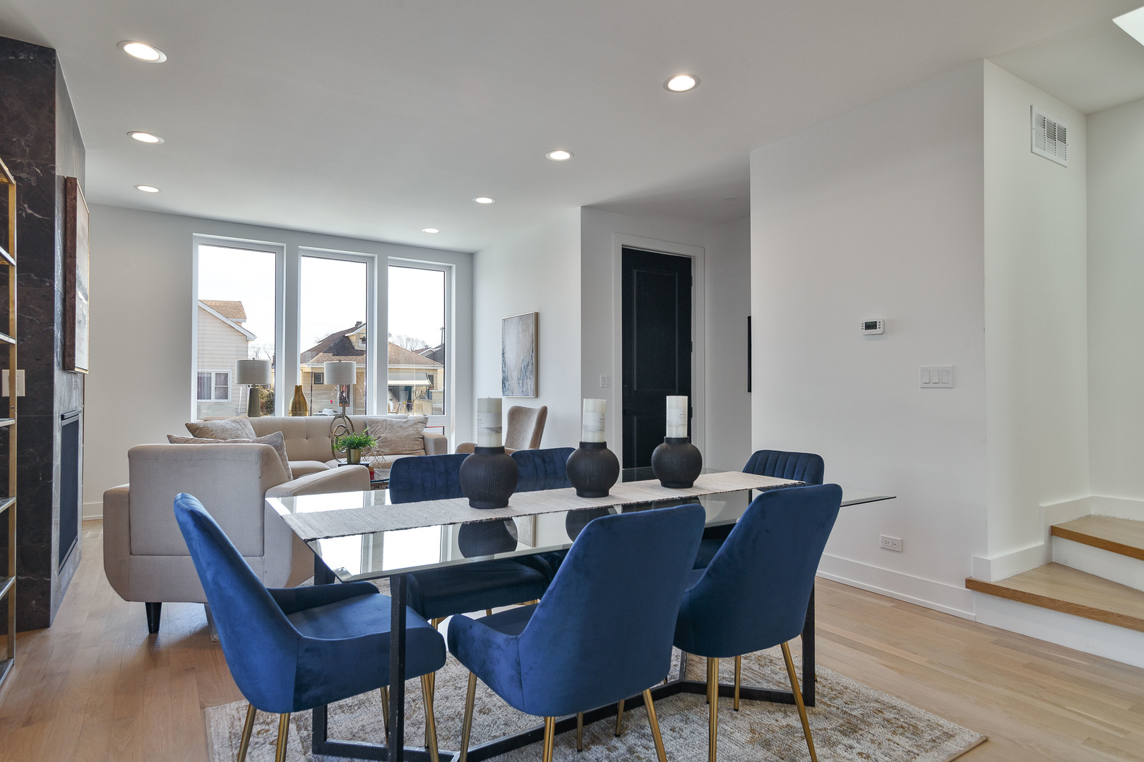 3930 N Nordica Avenue