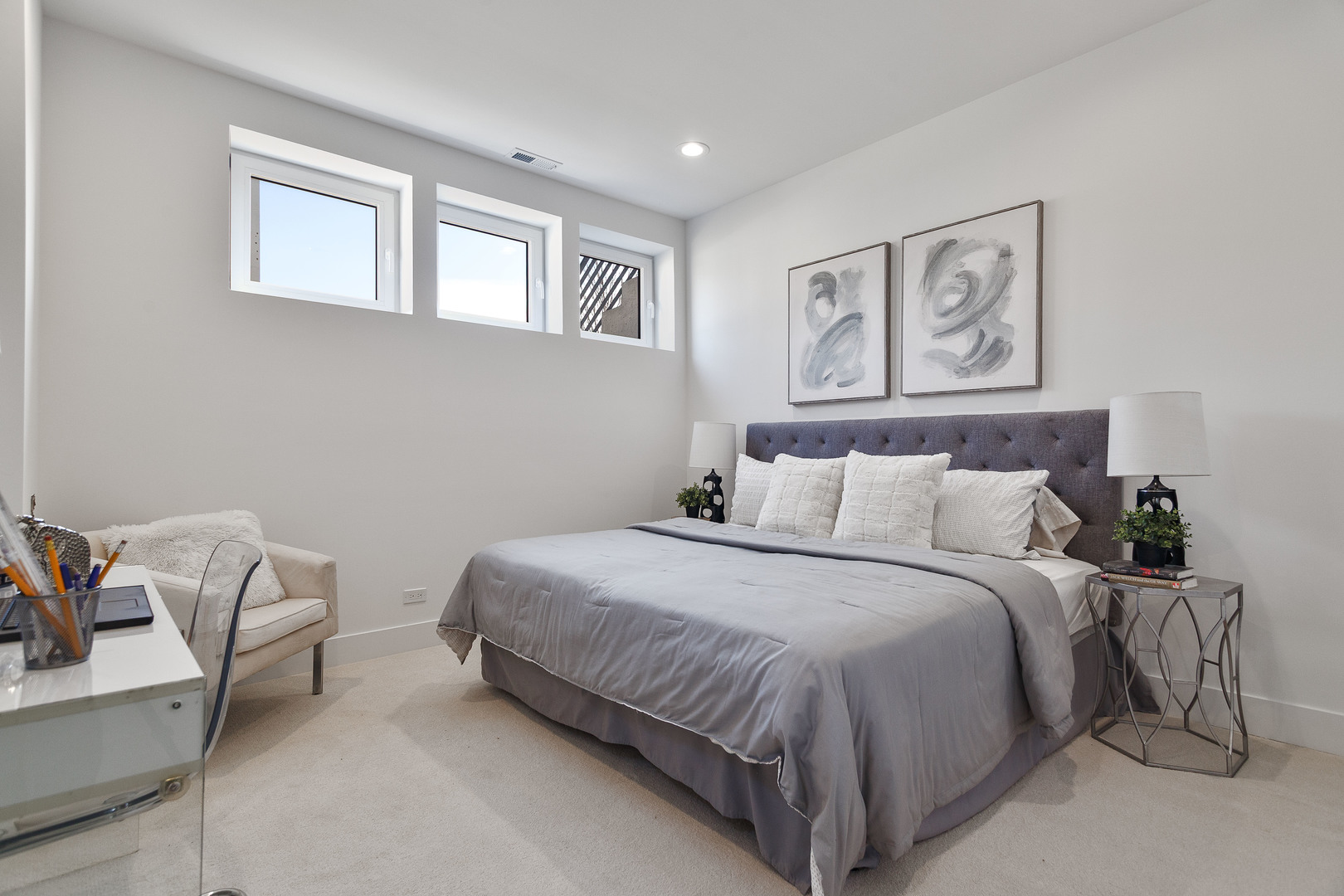 3930 N Nordica Avenue