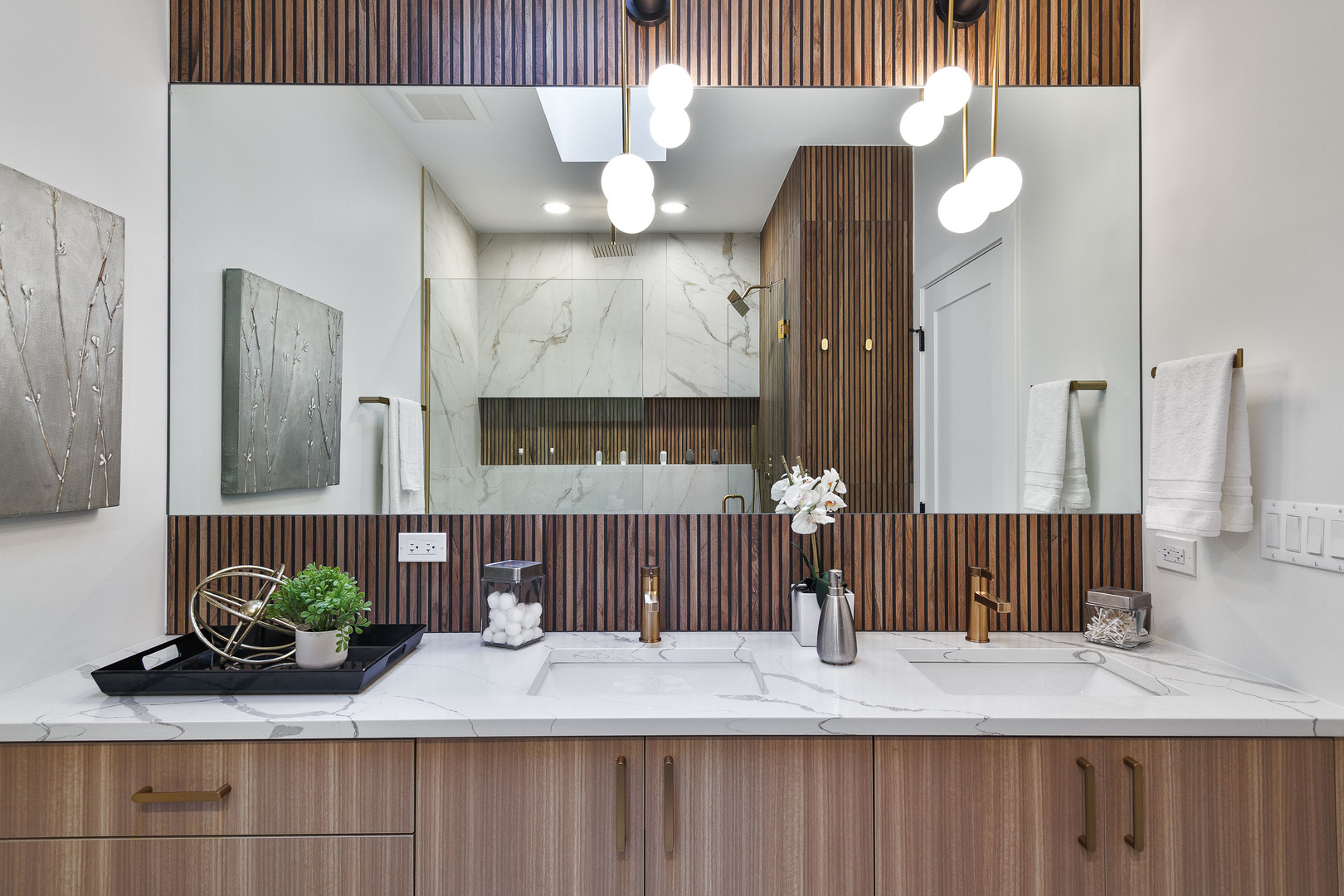 3930 N Nordica Avenue