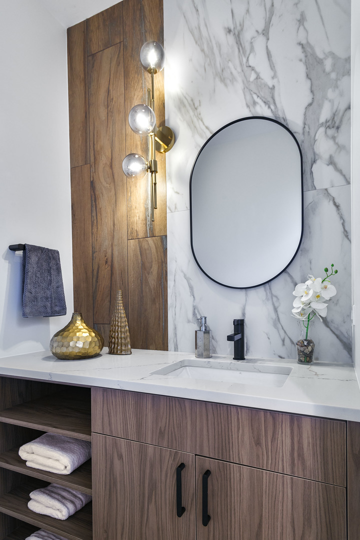 3930 N Nordica Avenue