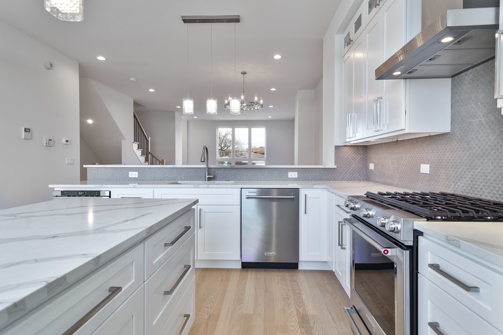 4938 W Medill Avenue