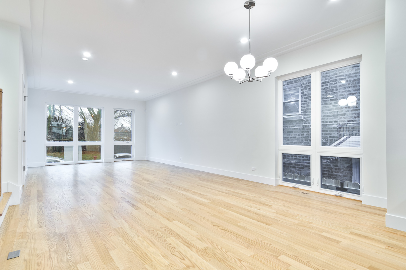 4938 W Medill Avenue