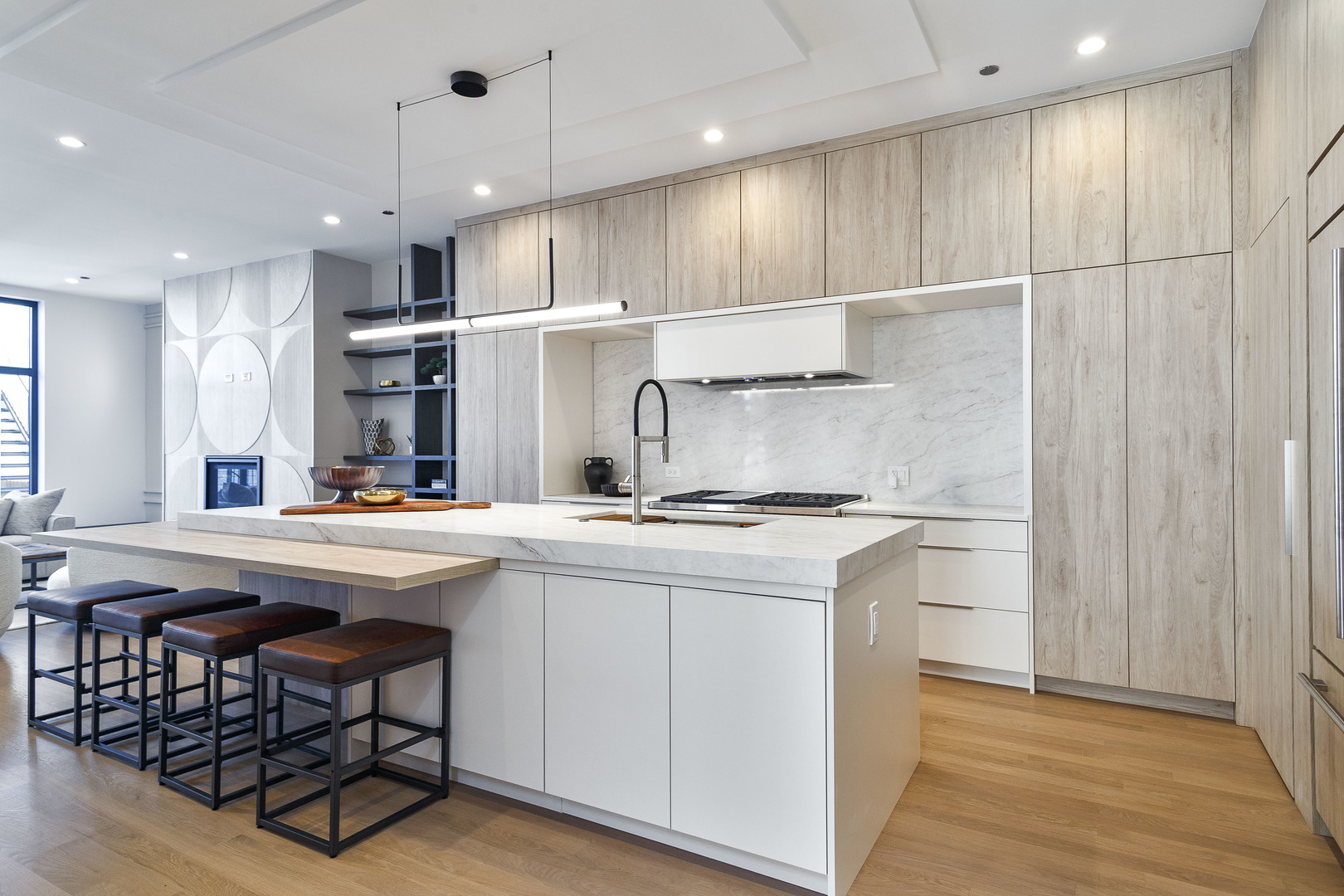 1418 W Warner Avenue