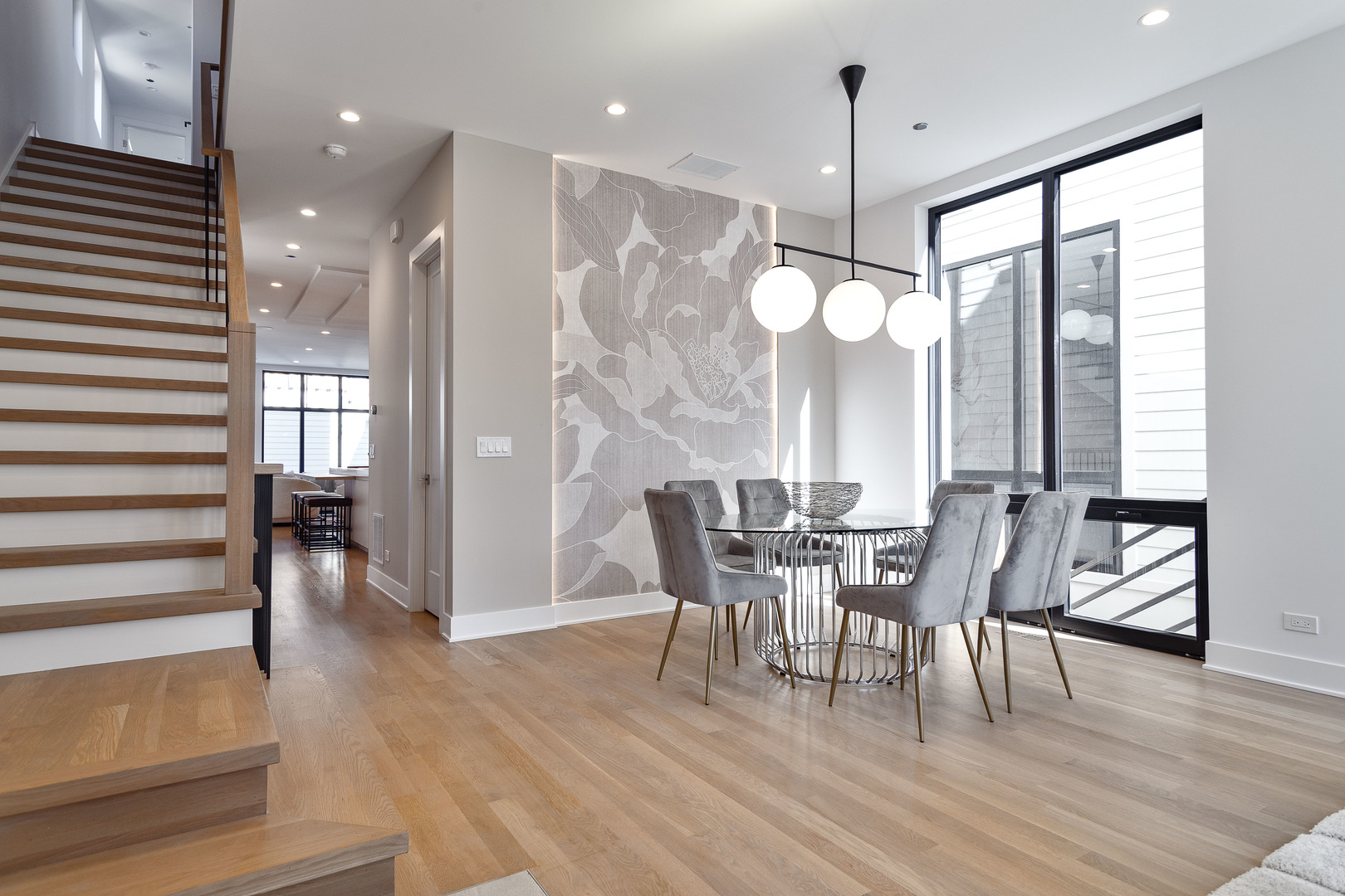 1418 W Warner Avenue