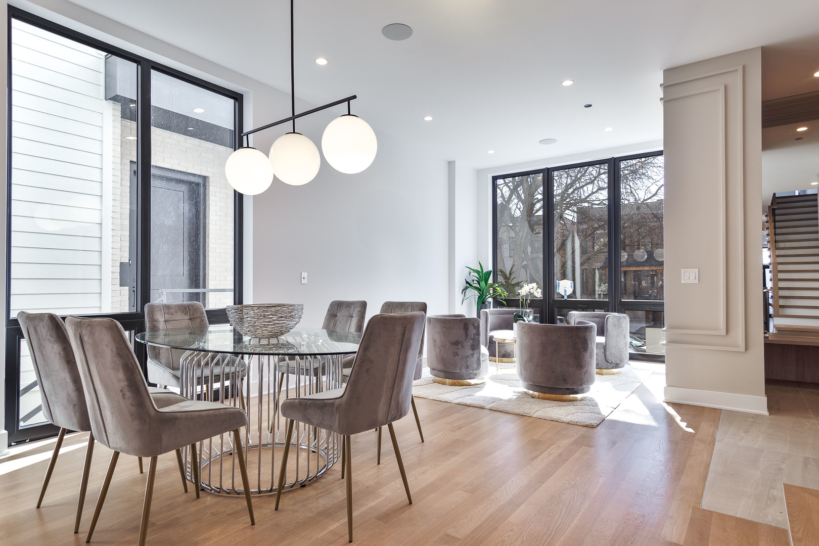 1418 W Warner Avenue