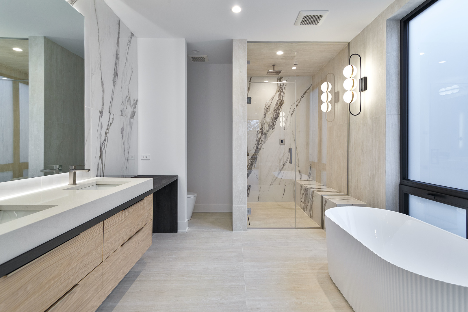 1418 W Warner Avenue