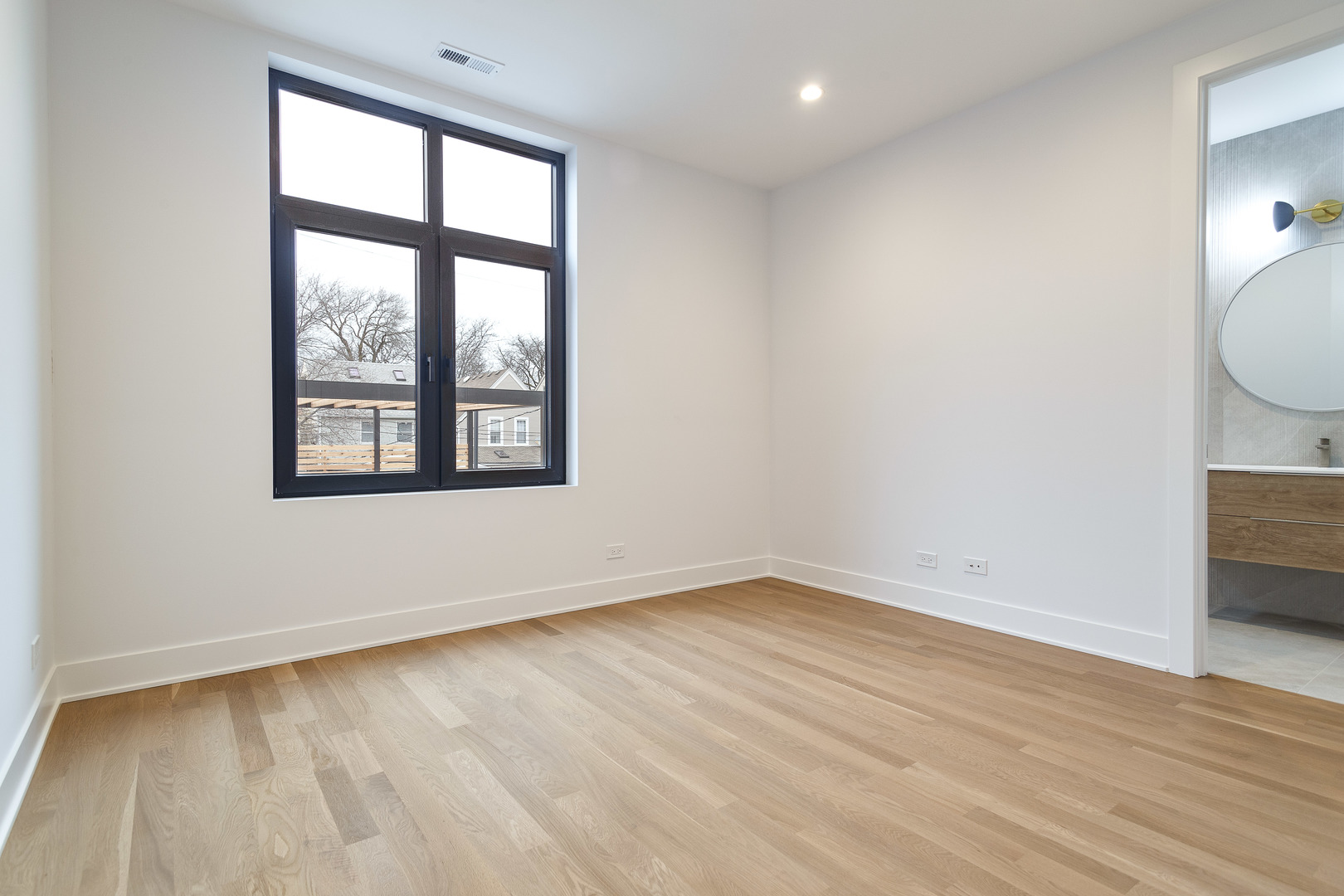 1418 W Warner Avenue