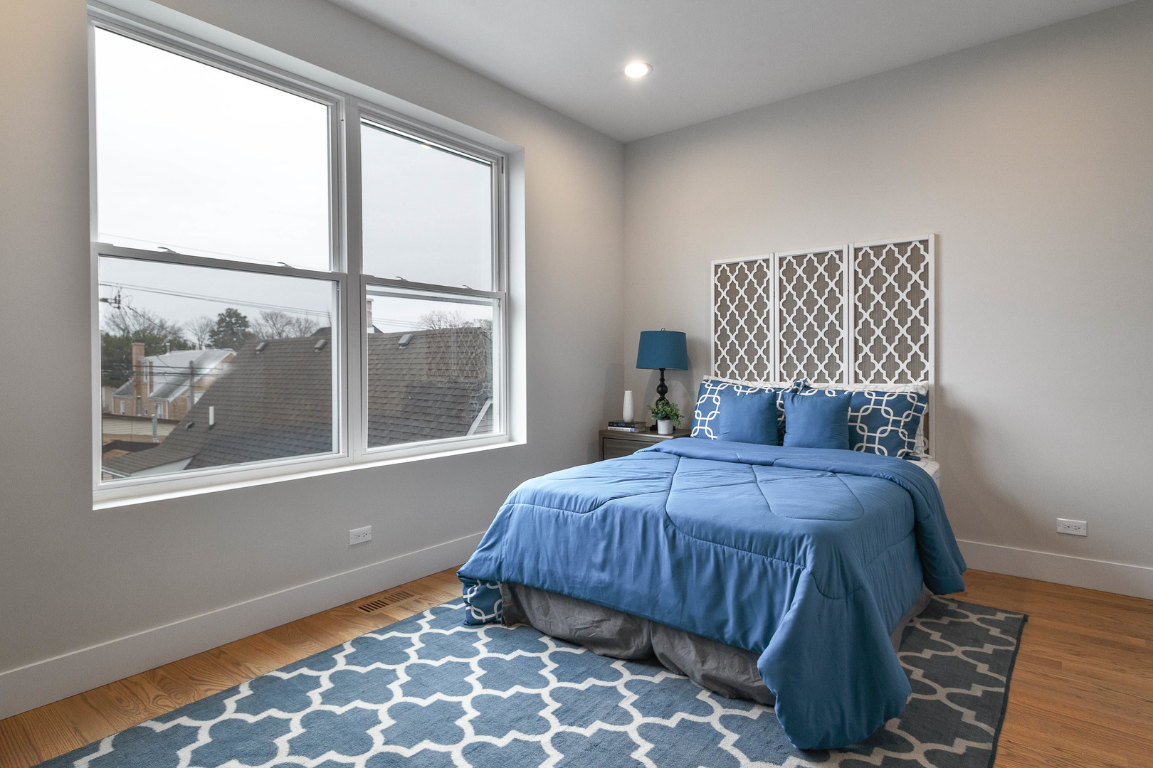 3013 N Normandy Avenue