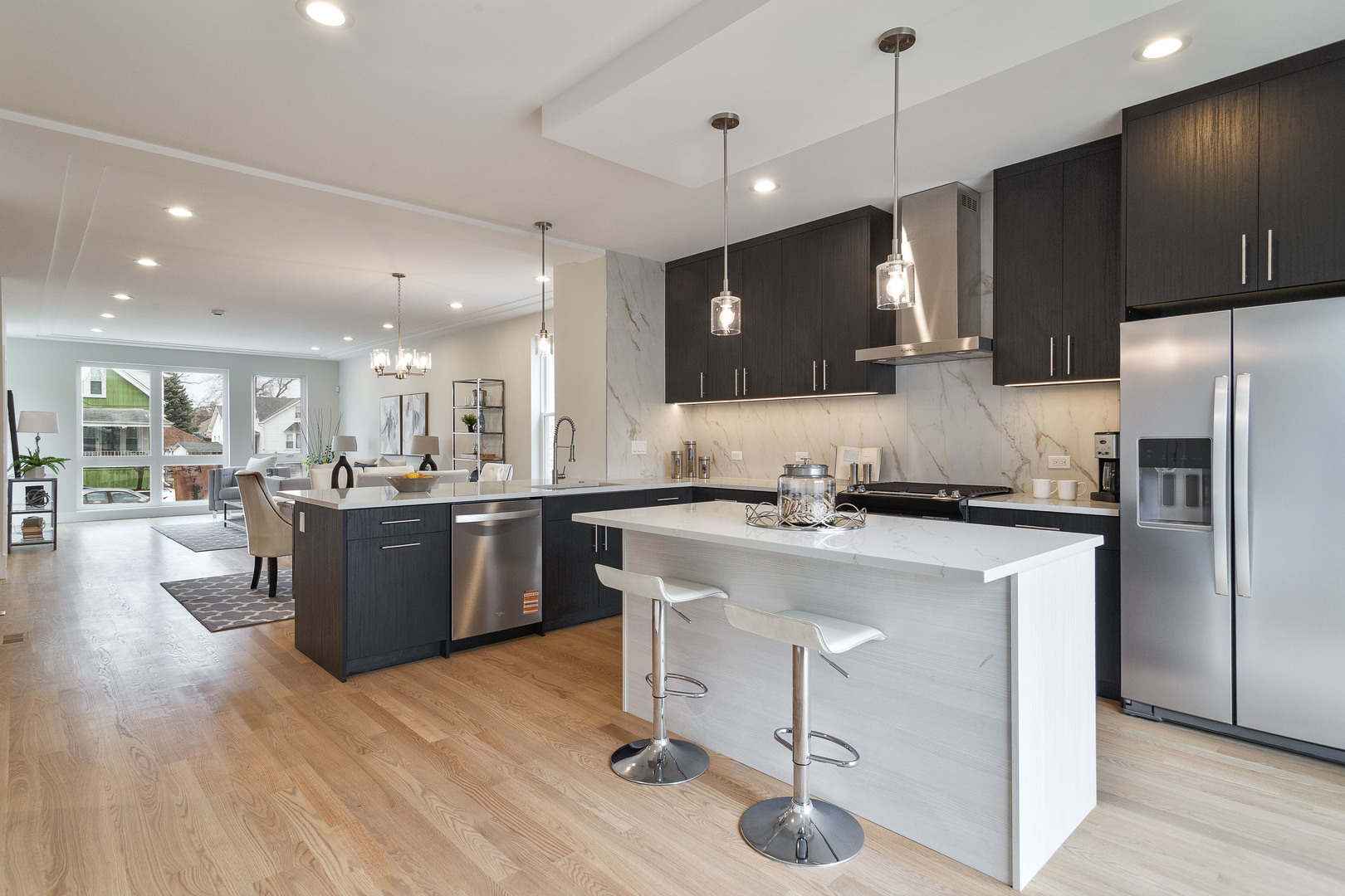 3013 N Normandy Avenue