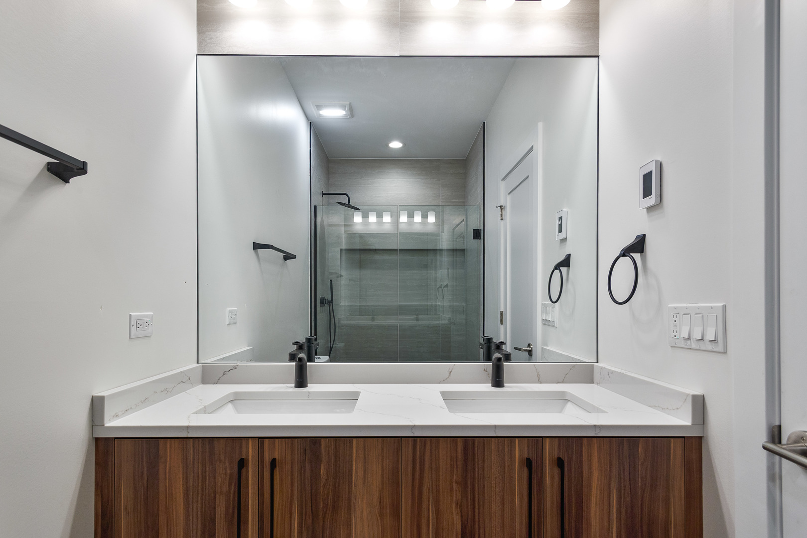 3404 W Evergreen Avenue