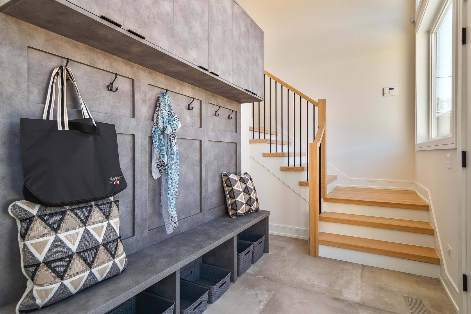 5616 N Francisco Avenue