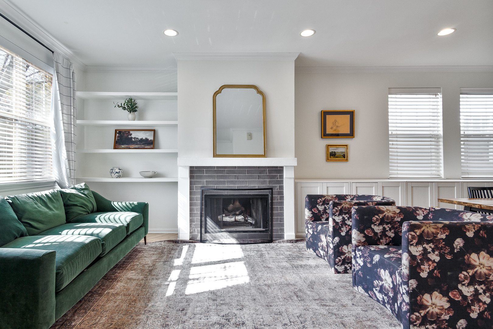 1825 N Wilmot Avenue