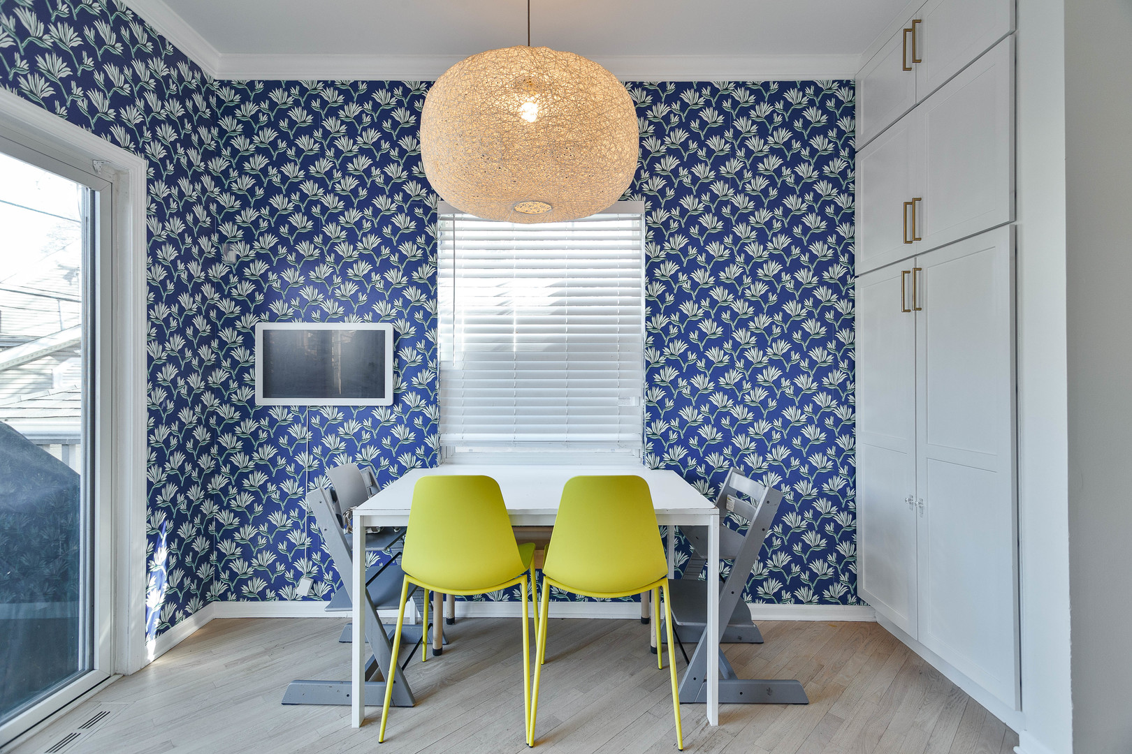 1825 N Wilmot Avenue