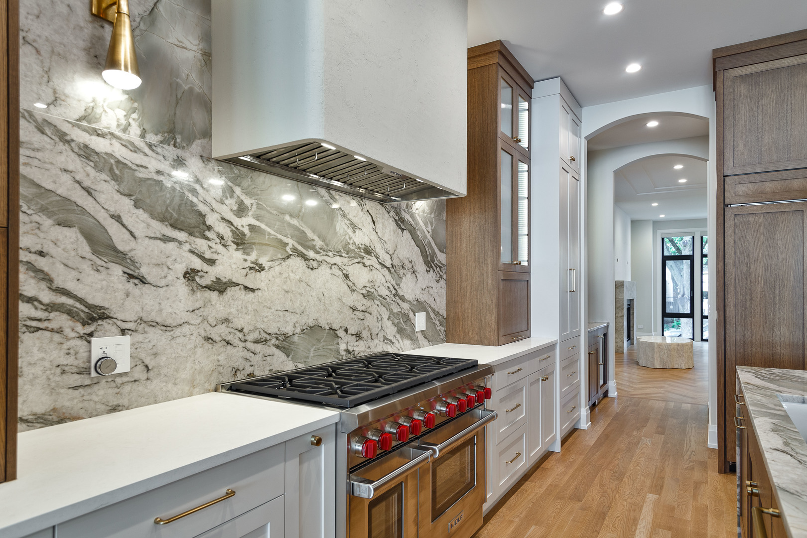 2042 W Berteau Avenue